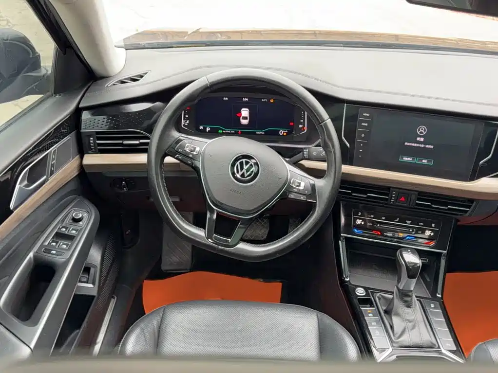Volkswagen Passat — фото 9