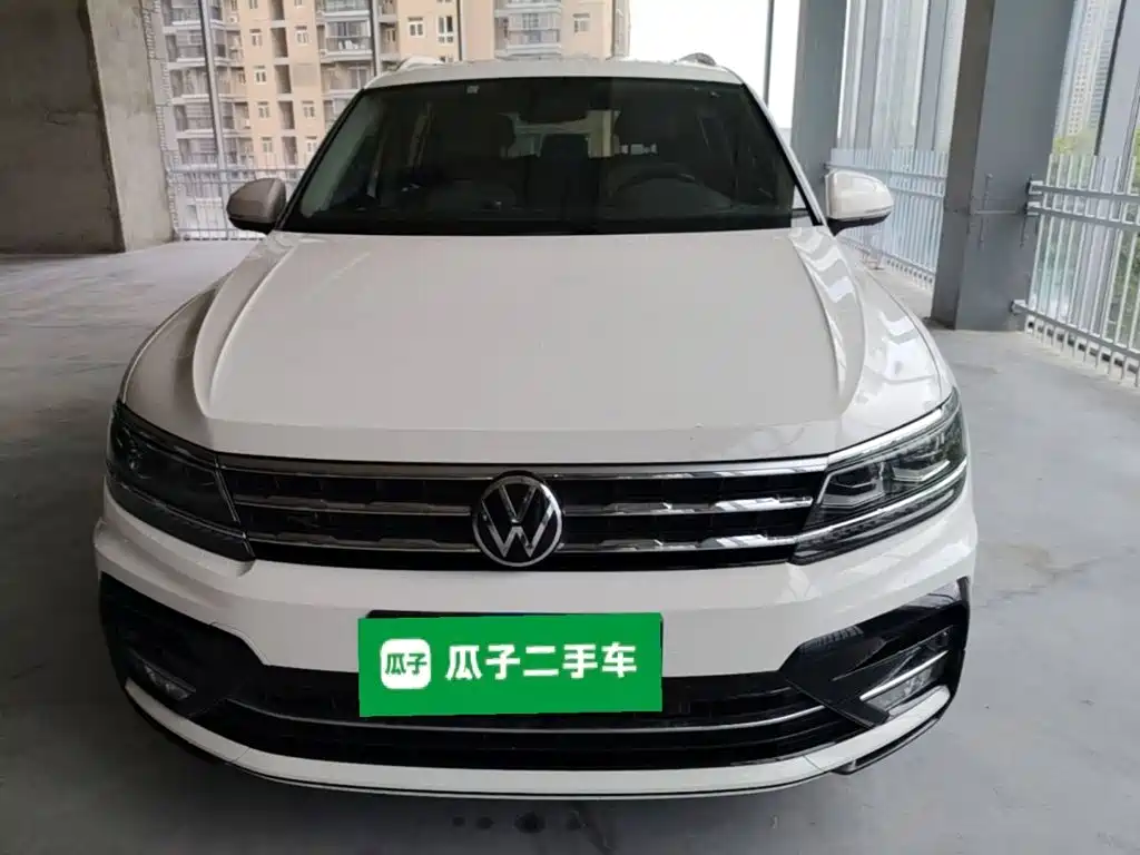 Volkswagen Tiguan L — фото 3