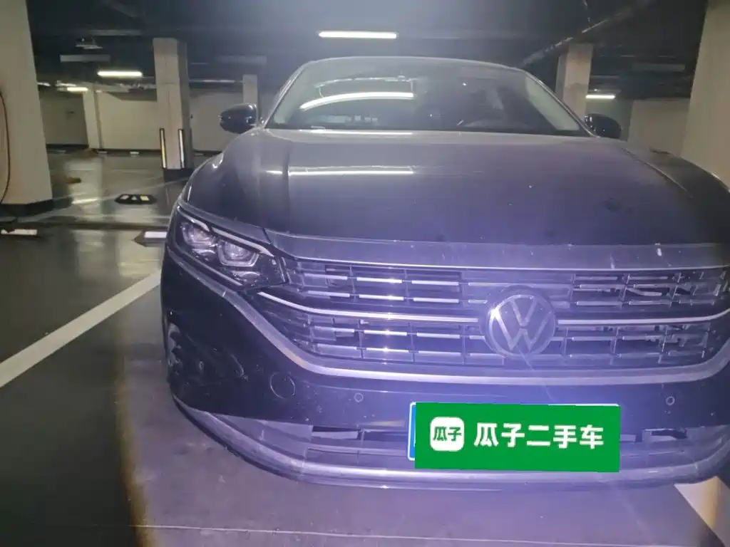 Volkswagen Passat — фото 20
