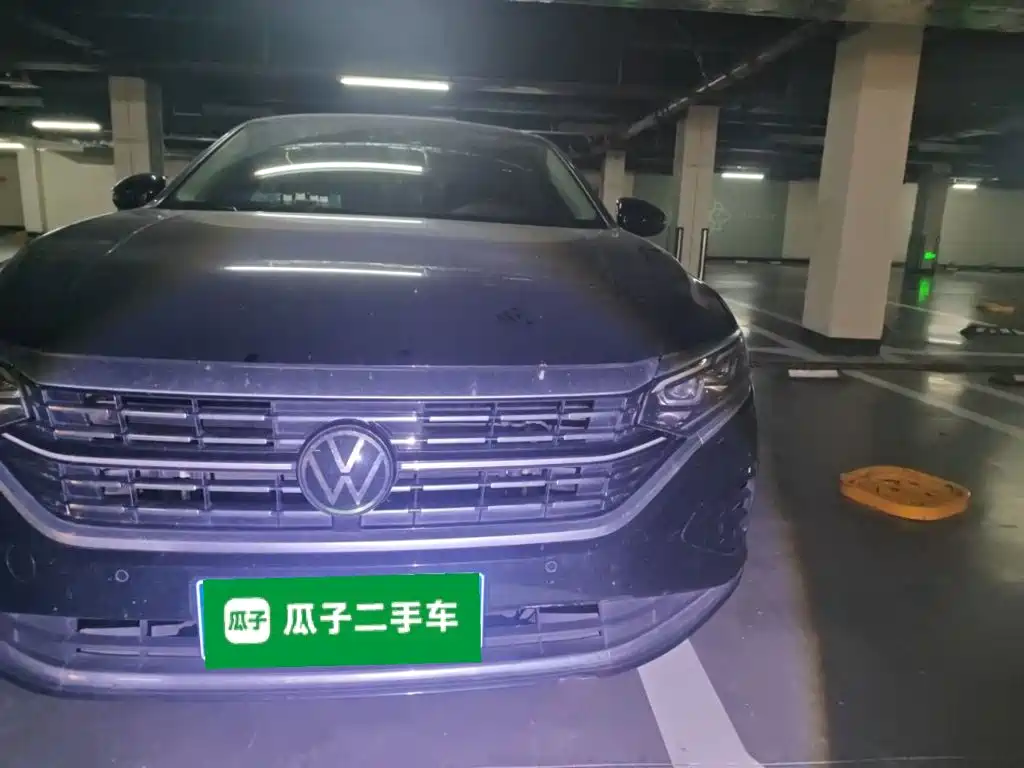 Volkswagen Passat — фото 21