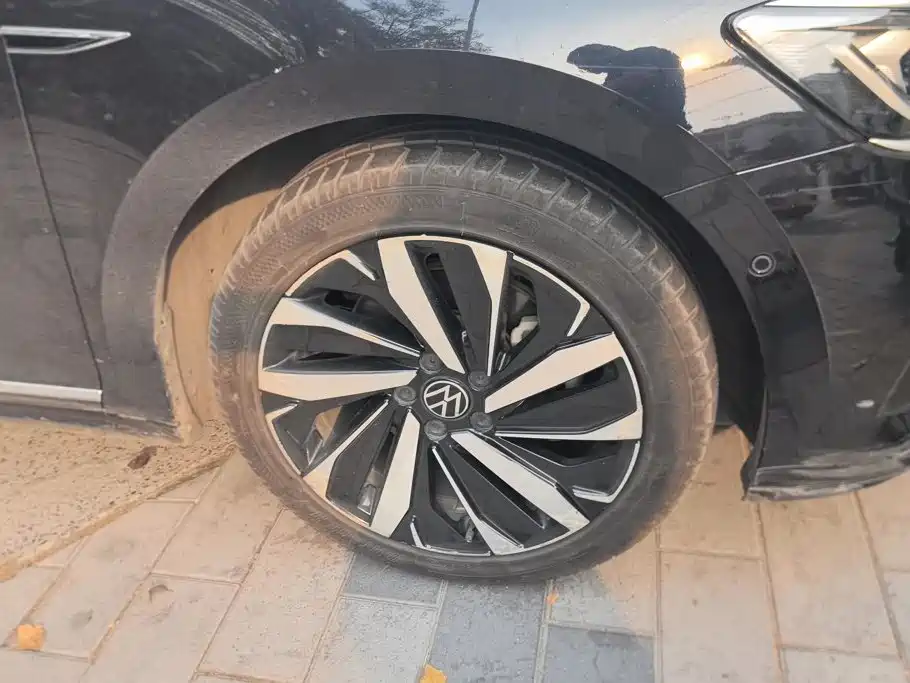 Volkswagen Passat — фото 6