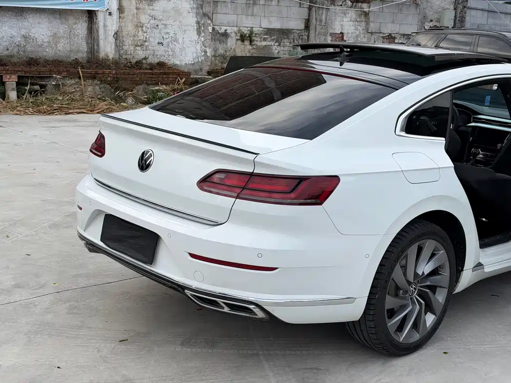 Volkswagen CC — фото 19