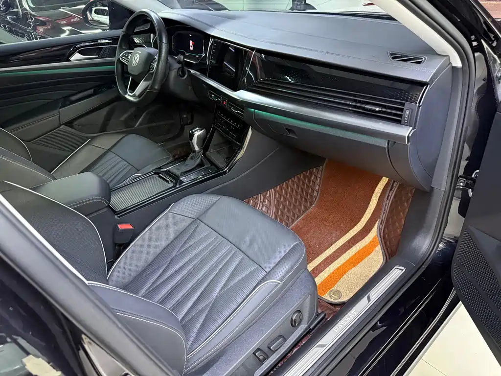 Volkswagen Passat — фото 10