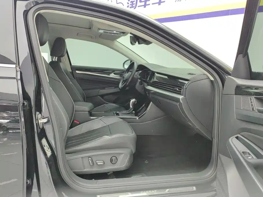 Volkswagen Passat — фото 8
