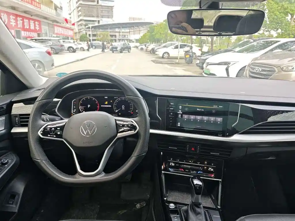 Volkswagen Passat — фото 6