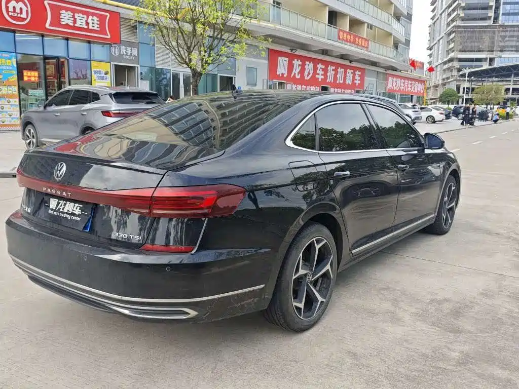 Volkswagen Passat — фото 8