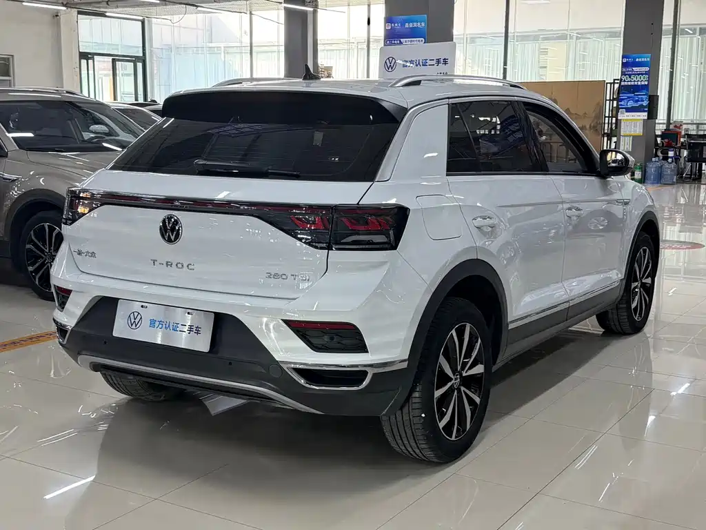 Volkswagen T-Roc — фото 4