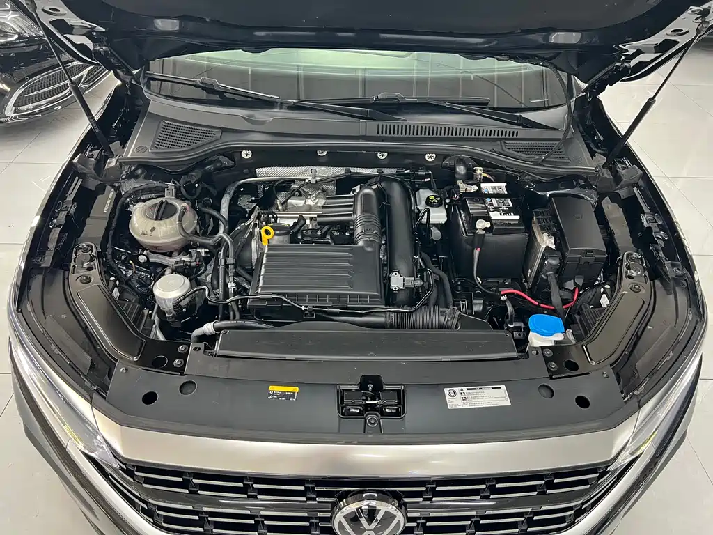 Volkswagen Passat — фото 19