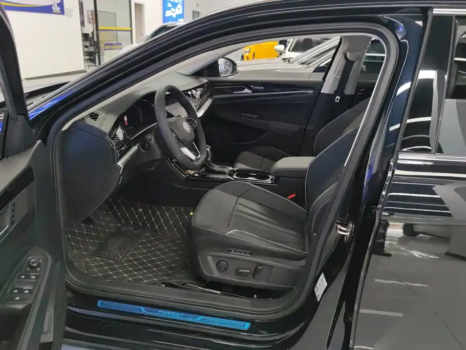 Volkswagen Passat — фото 9