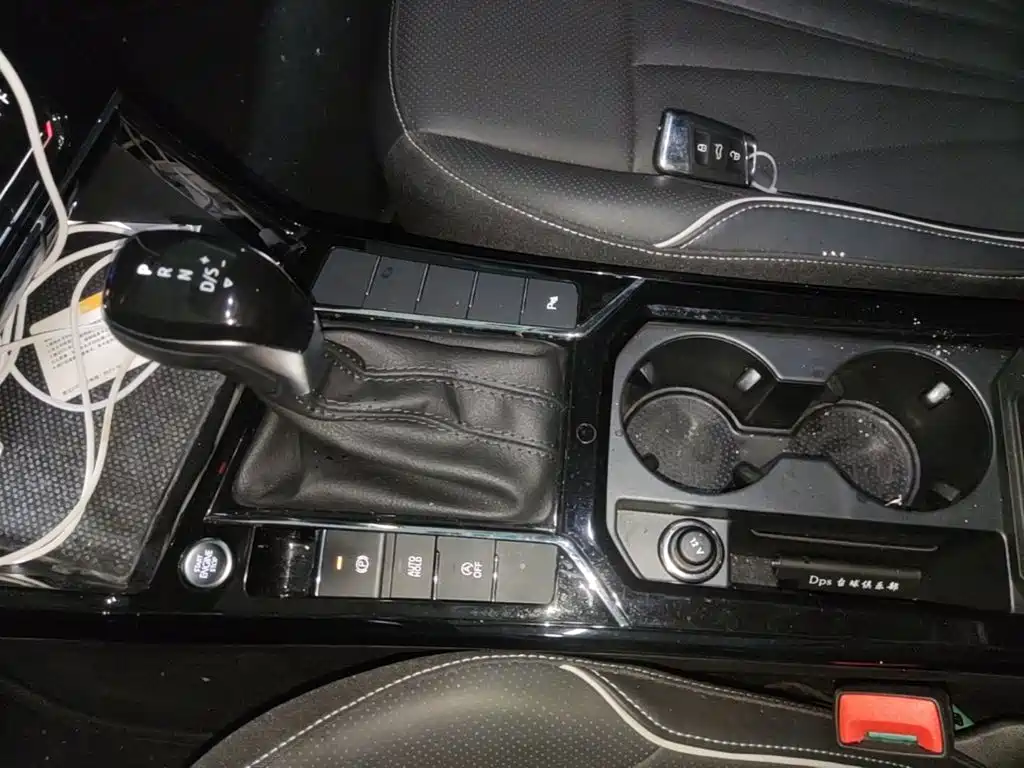 Volkswagen Passat — фото 14