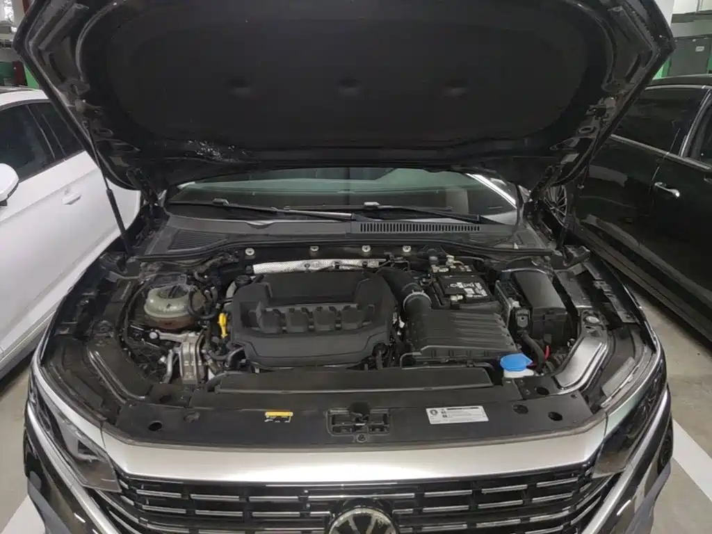 Volkswagen Passat — фото 20