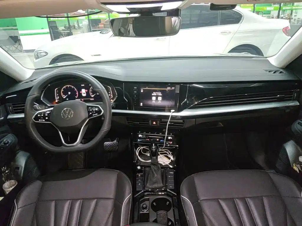 Volkswagen Passat — фото 10