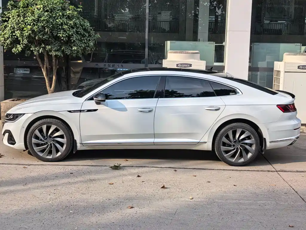 Volkswagen CC — фото 2