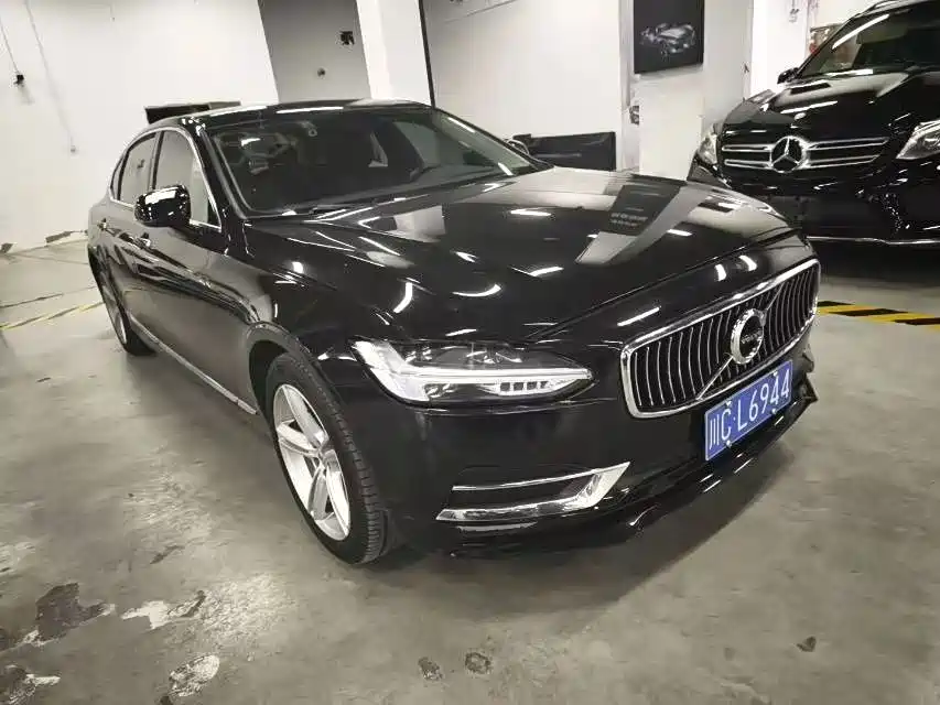 Volvo S90 — фото 3