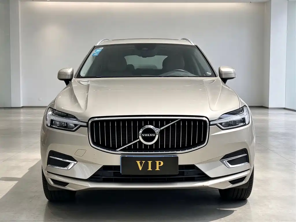 Volvo XC60 — фото 2