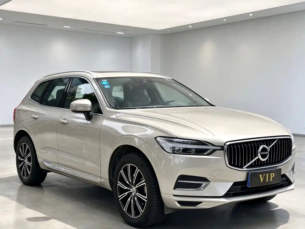 Volvo XC60 — фото 3