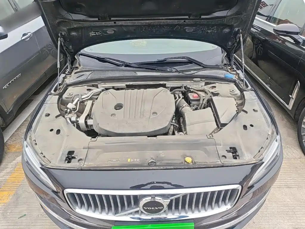 Volvo S90 — фото 20