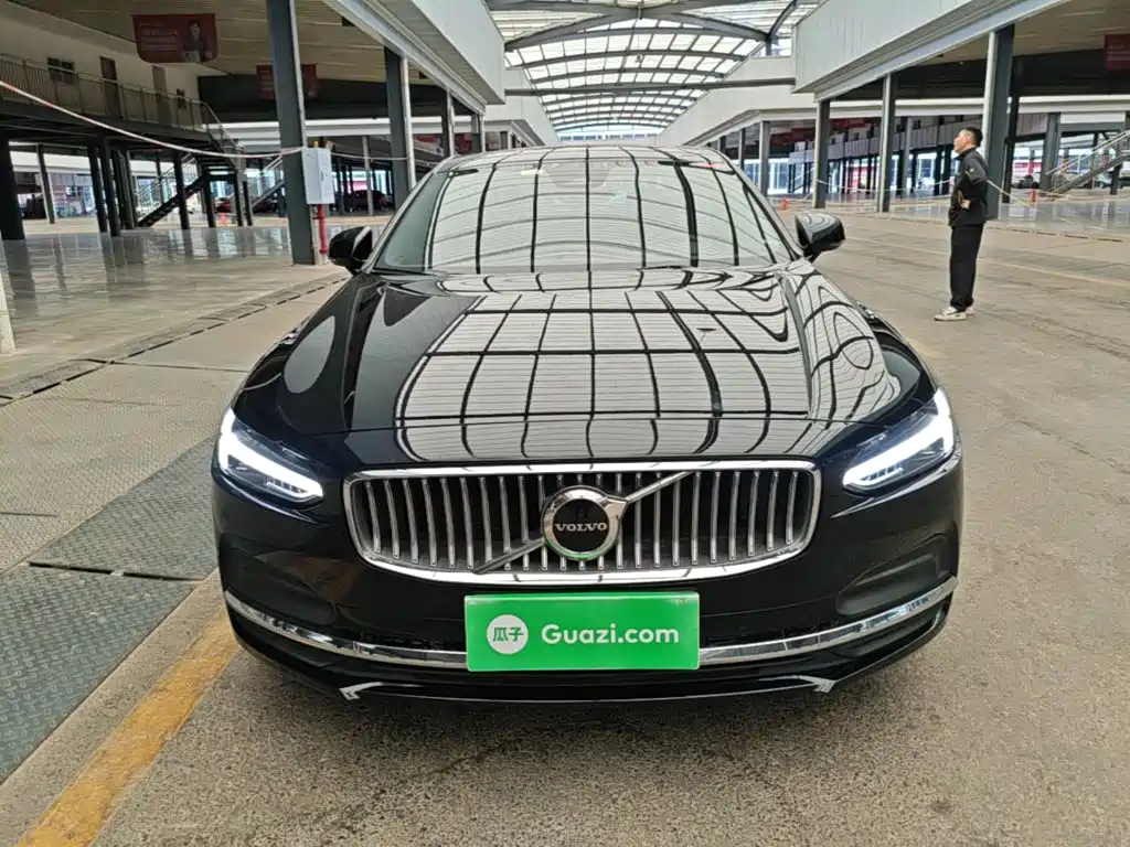 Volvo S90 — фото 3