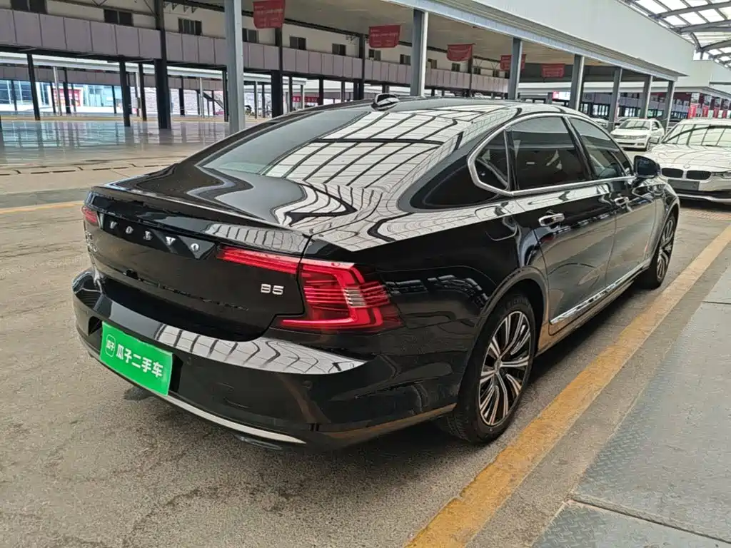 Volvo S90 — фото 7