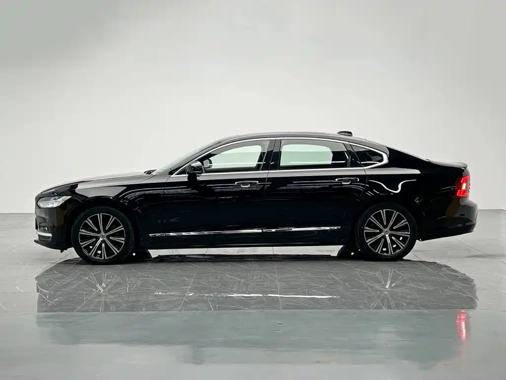 Volvo S90 — фото 3