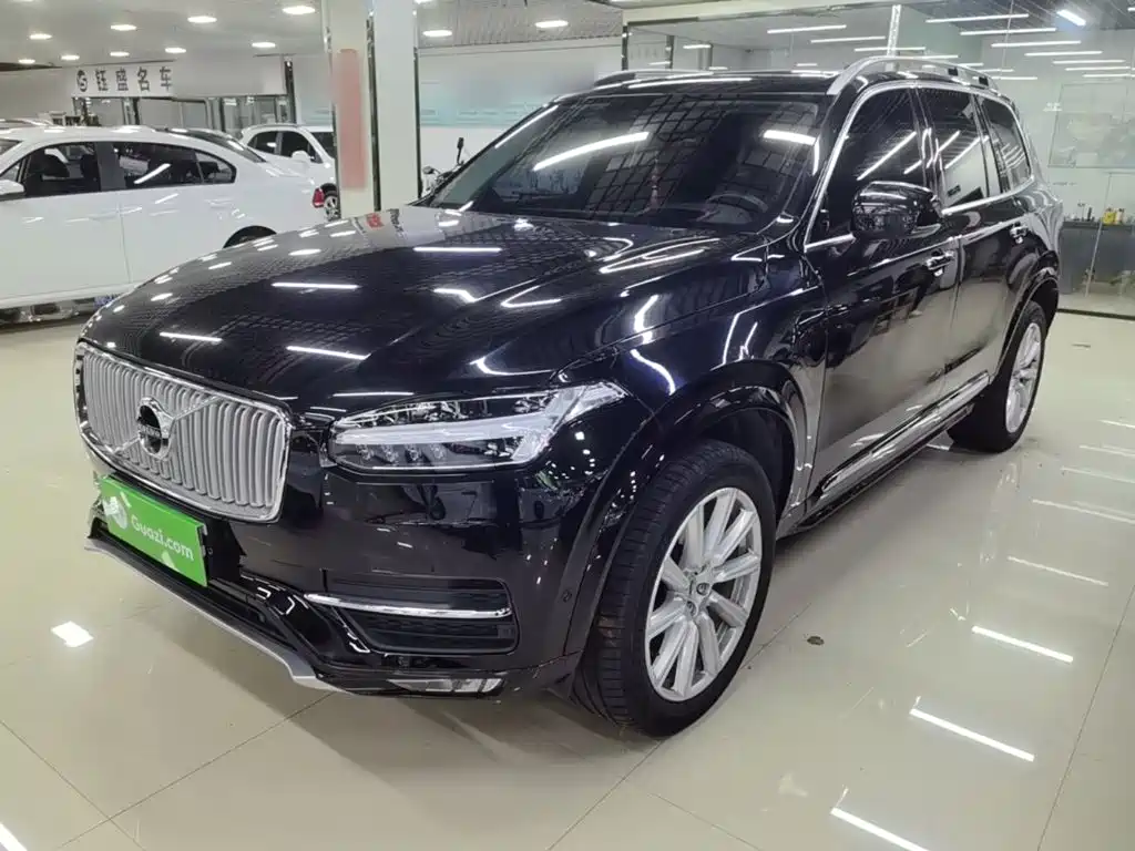 Volvo XC90 — фото 2