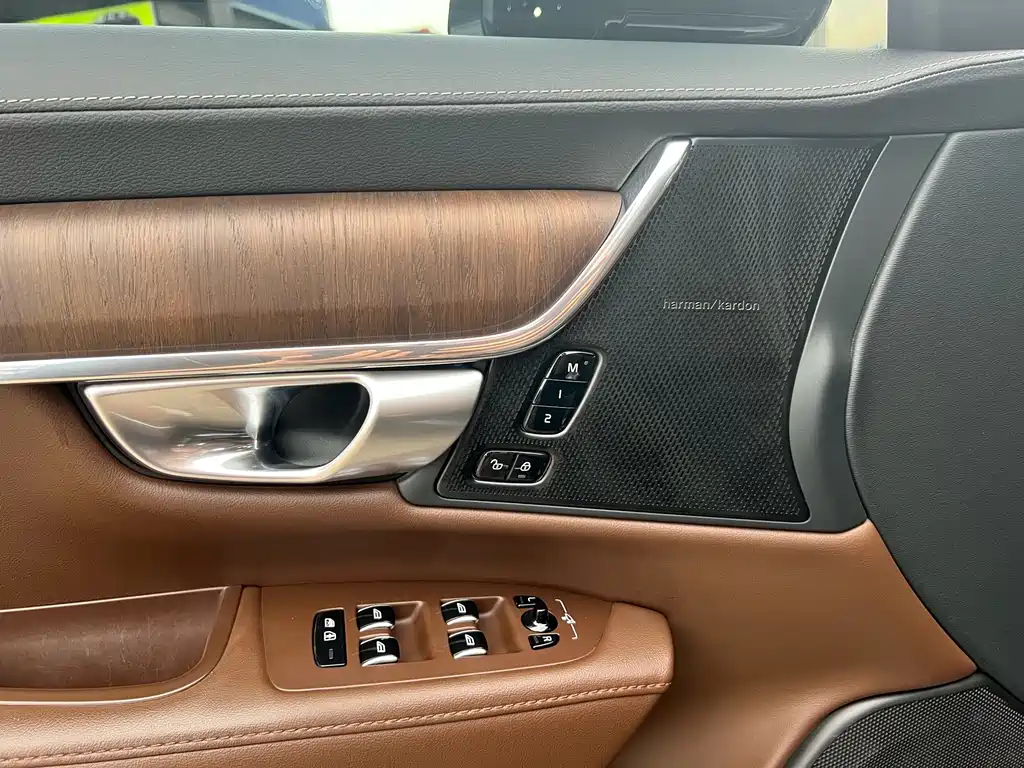 Volvo S90 — фото 9