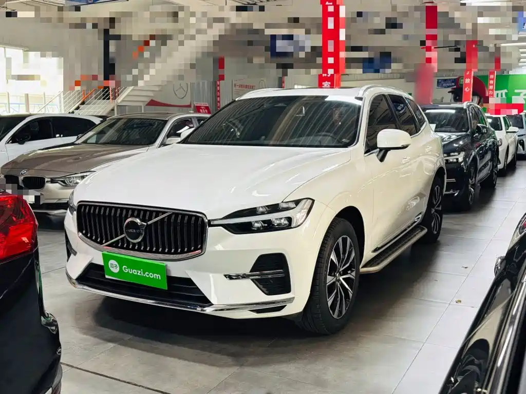 Volvo XC60 — фото 2