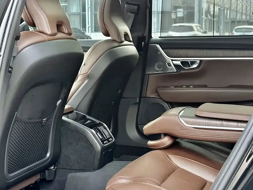 Volvo S90 — фото 6