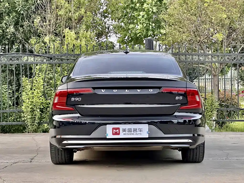Volvo S90 — фото 8