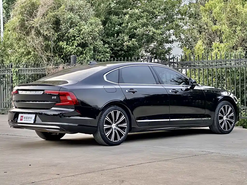 Volvo S90 — фото 9