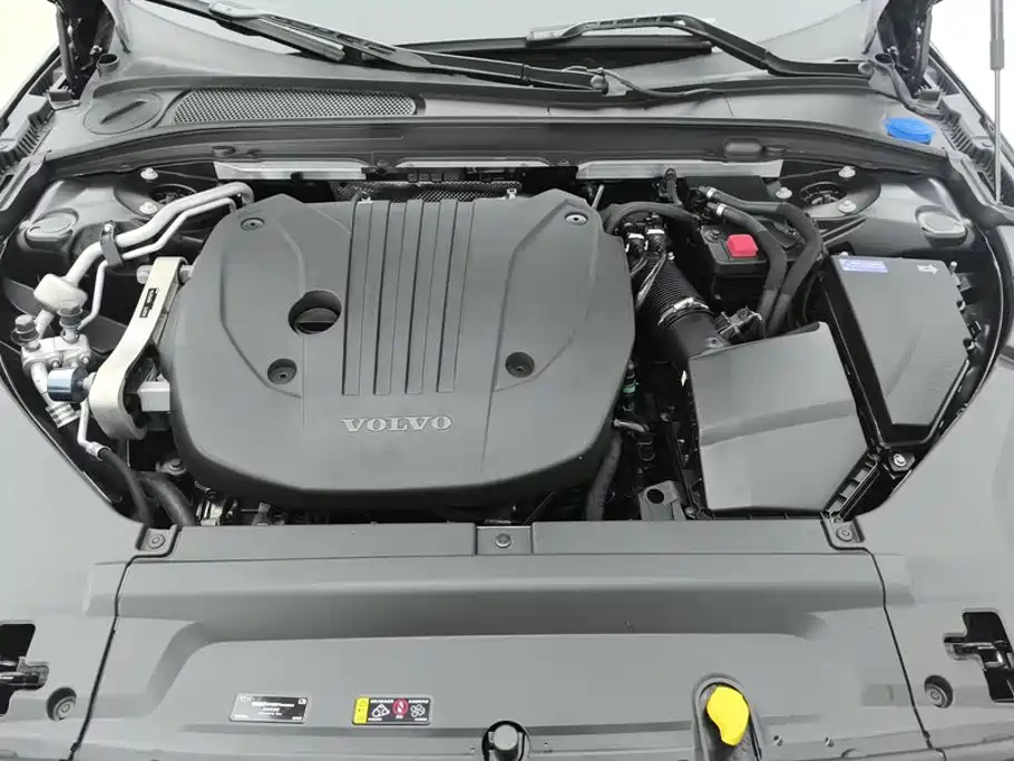 Volvo S90 — фото 10