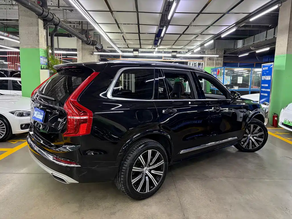 Volvo XC90 — фото 4