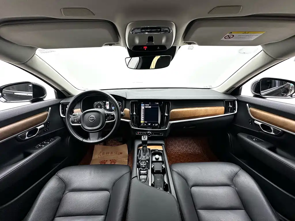 Volvo S90 — фото 9