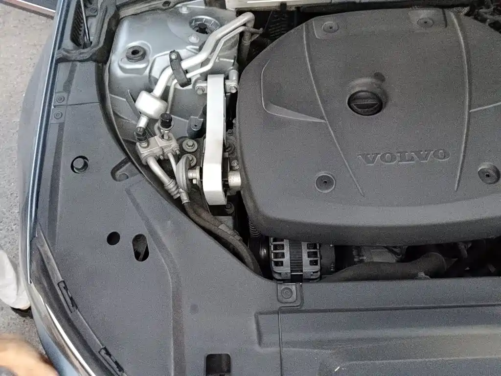 Volvo S90 — фото 18