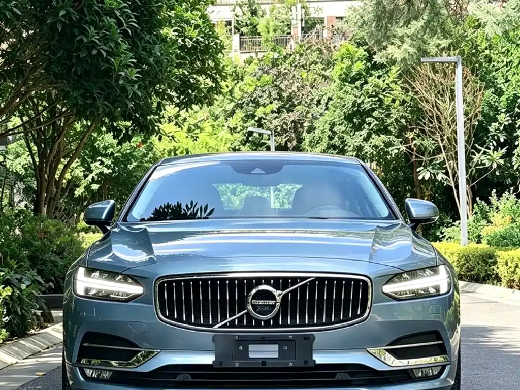 Volvo S90 — фото 26