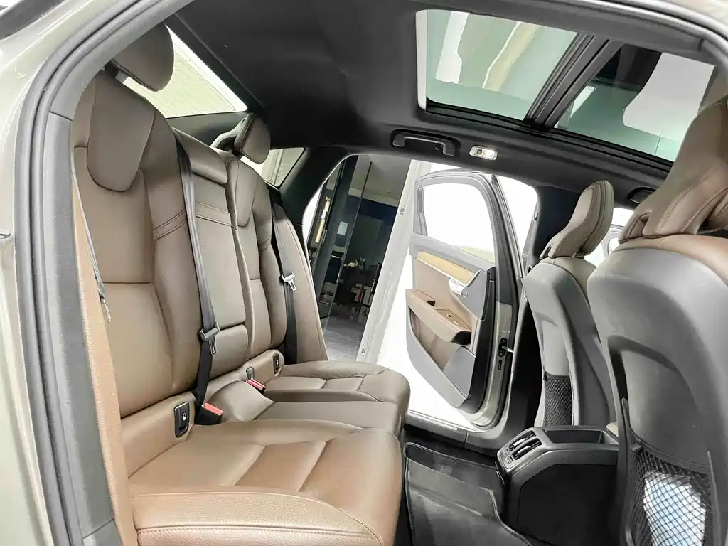 Volvo S90 — фото 7
