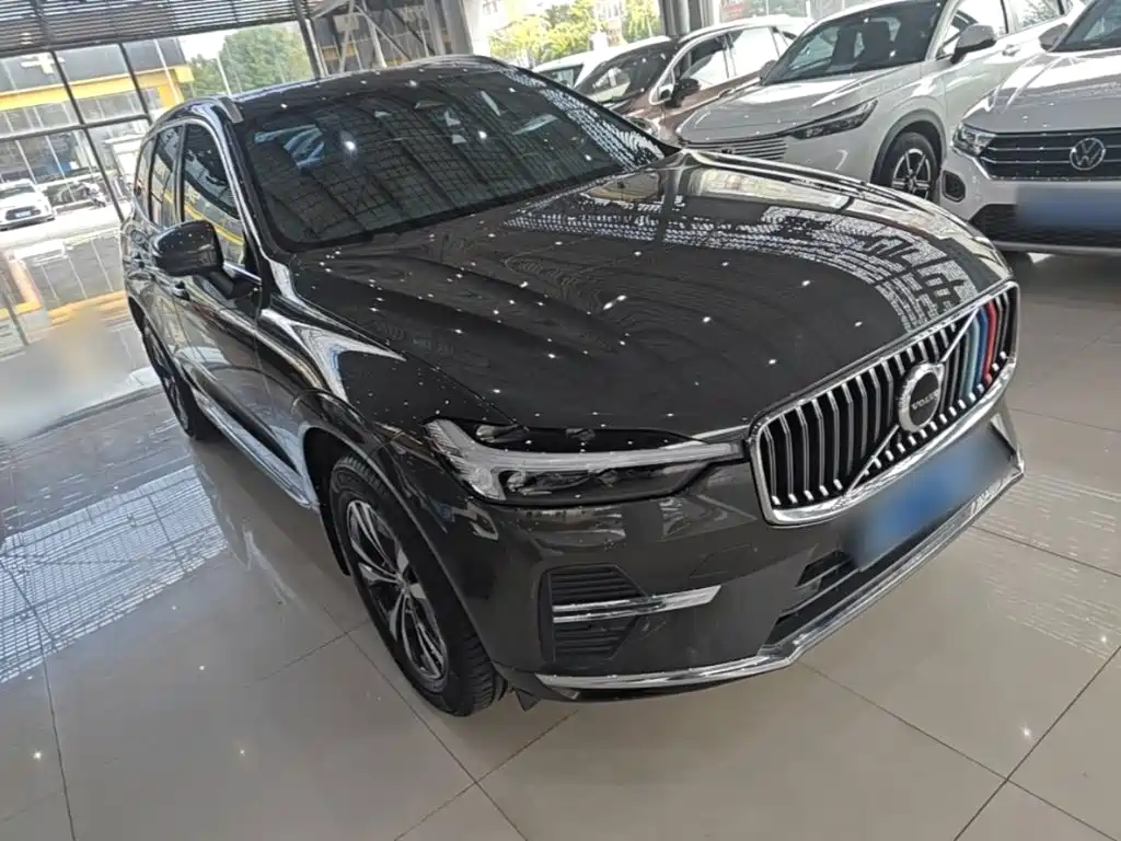 Volvo XC60 — фото 4