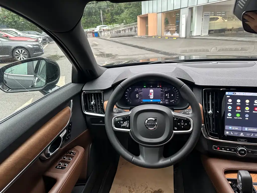 Volvo S90 — фото 14