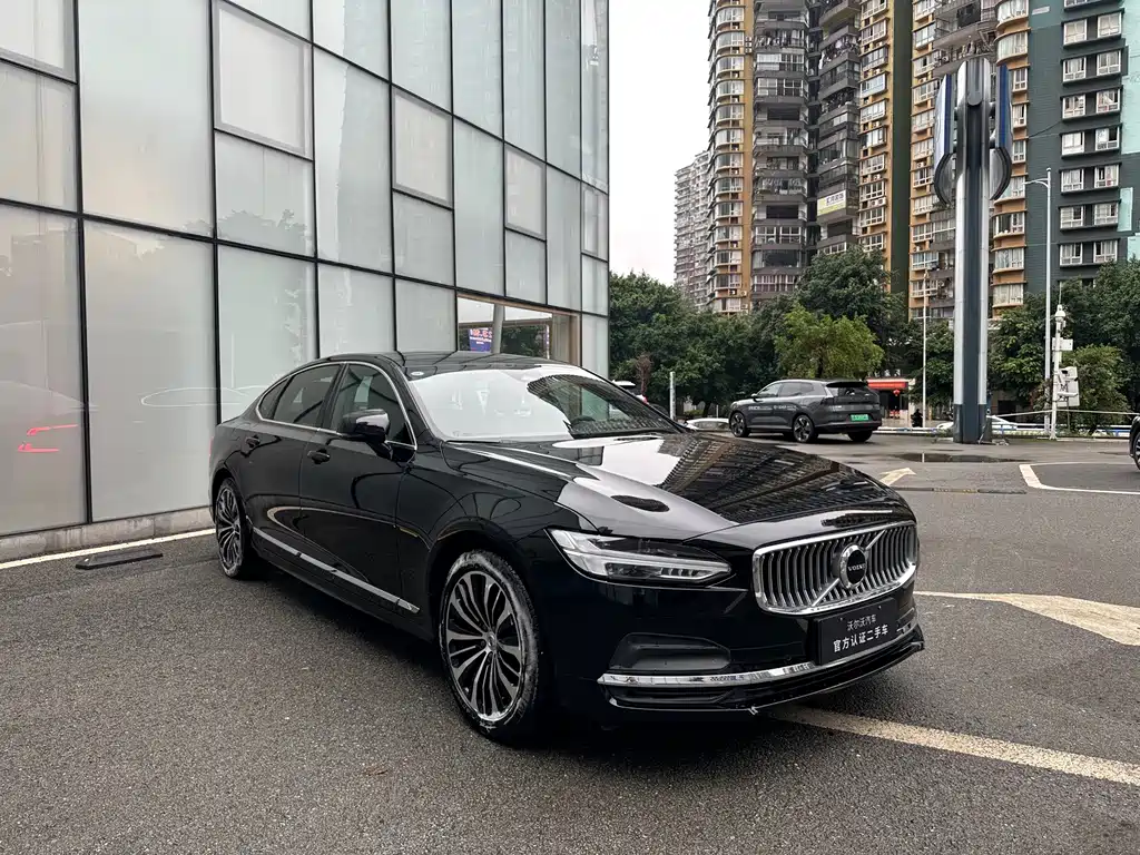 Volvo S90 — фото 3