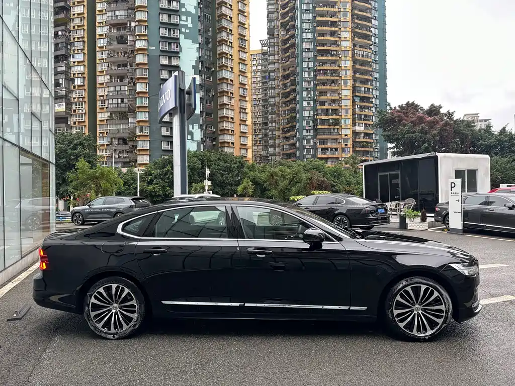 Volvo S90 — фото 4