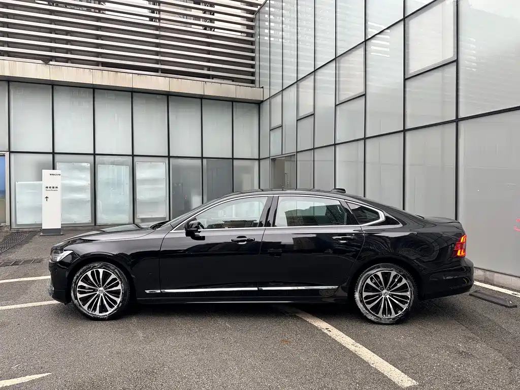 Volvo S90 — фото 5
