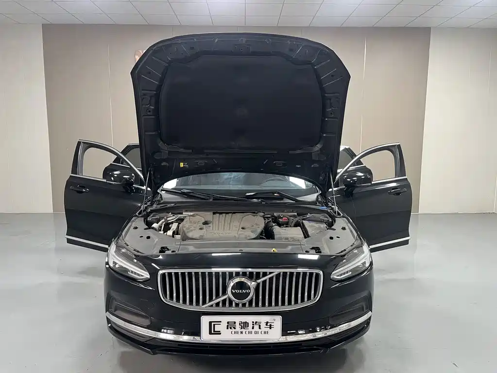 Volvo S90 — фото 14