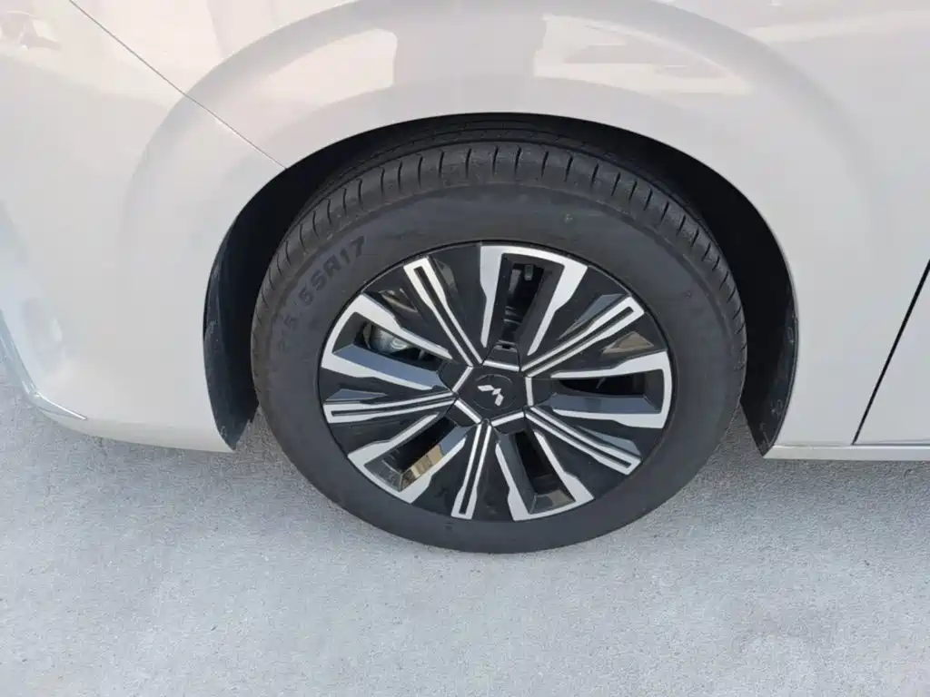 Wuling Xingguang 730 New Energy — фото 23