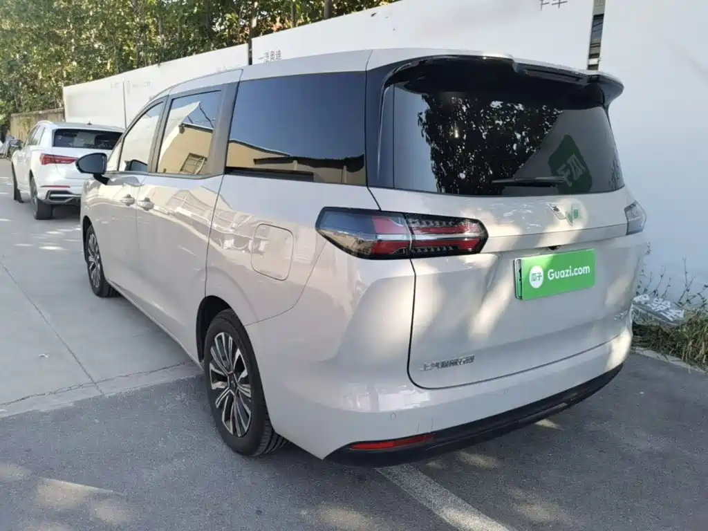 Wuling Xingguang 730 New Energy — фото 5
