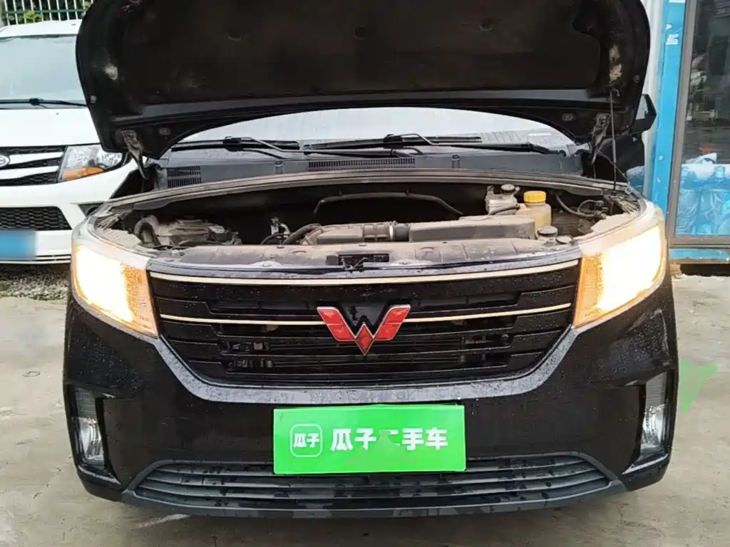 Wuling Hongguang PLUS — фото 20