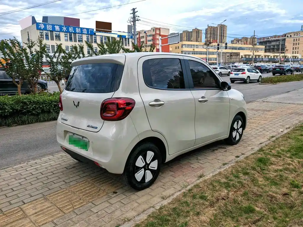 Wuling MINIEV — фото 8