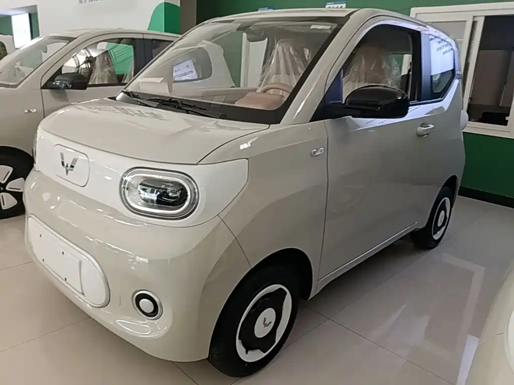 Wuling MINIEV — фото 2