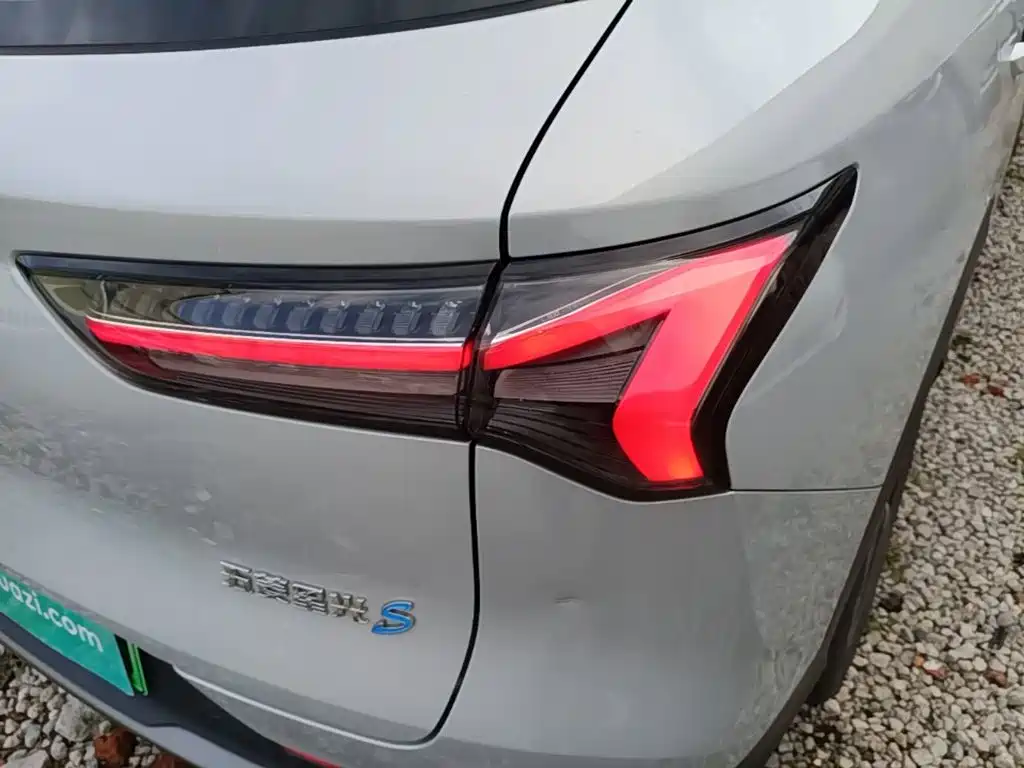 Wuling Xingguang S — фото 24