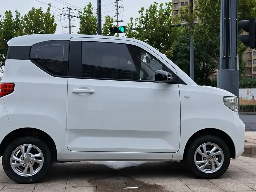 Wuling MINIEV — фото 7
