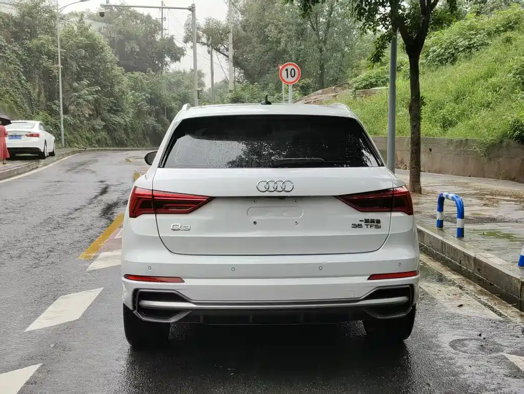 Audi Q3 — фото 23